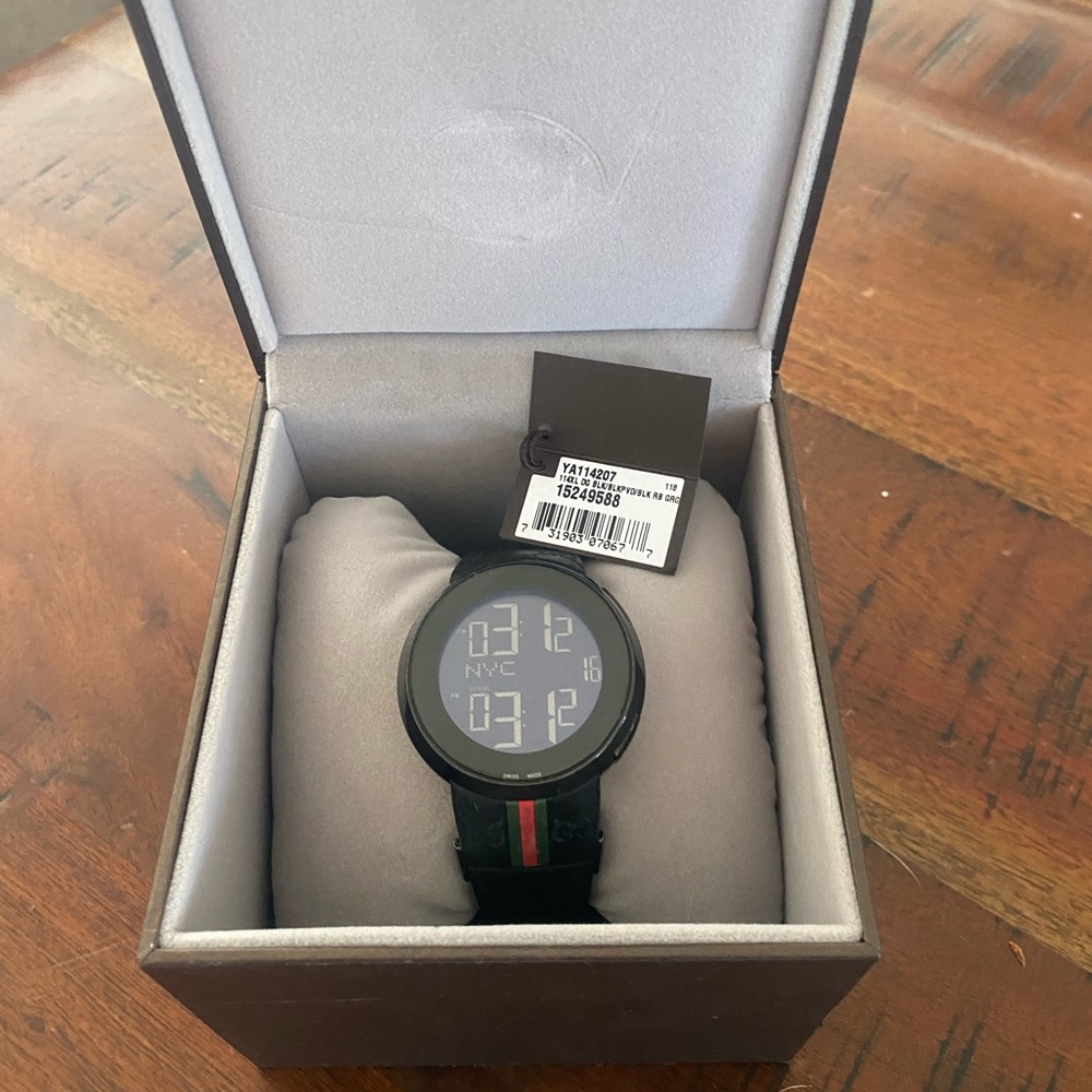 Authentic Gucci Mens Watch